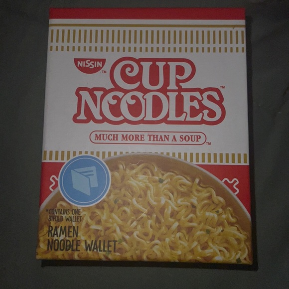 Nissin Cup Noodles Vivid Wave Wallet - PU Bifold Wallet In White & Orange